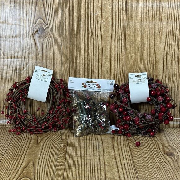 Holiday Berry Garlands Primitive Pip Berry Garland 5ft Set Of 2 & Mini Pine Come - Picture 1 of 12